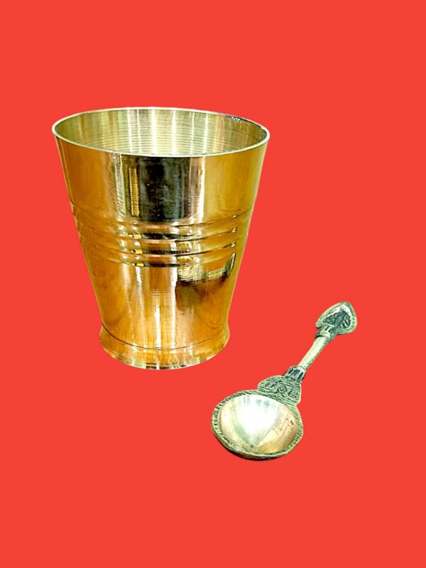 Peetal Glass + Aachmani